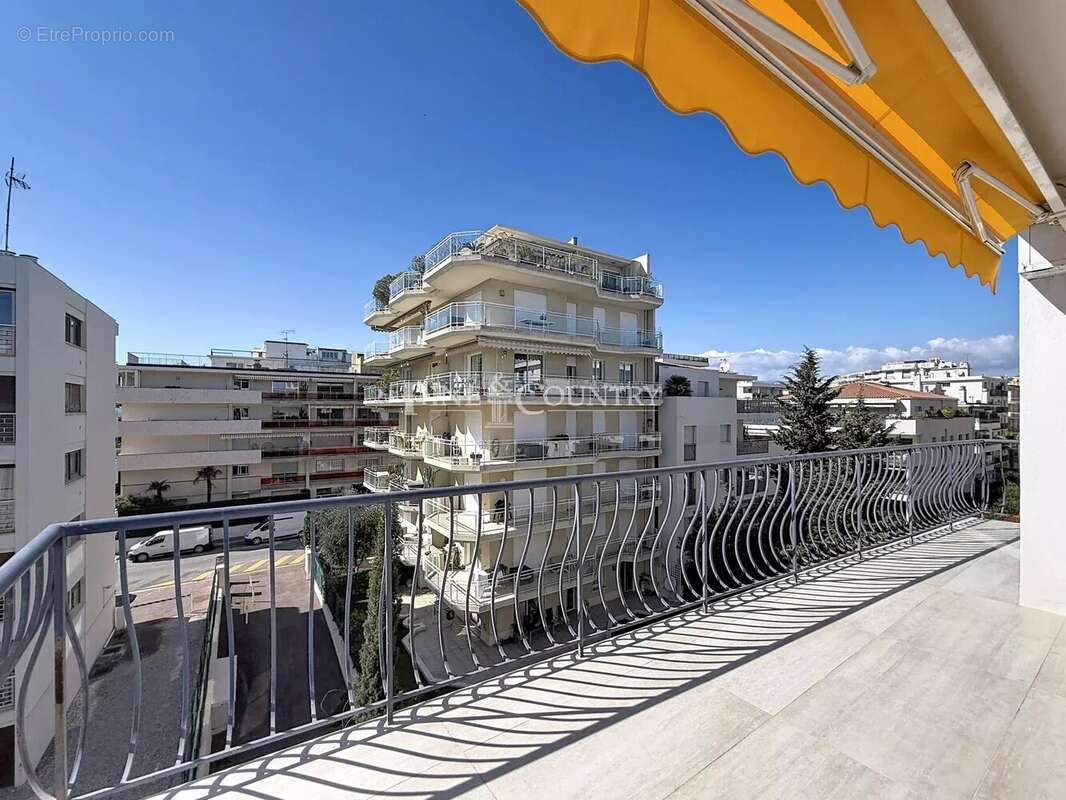 Appartement à CANNES