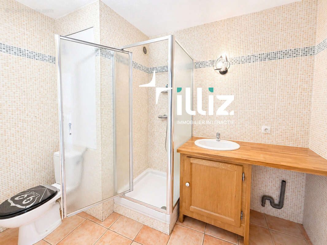 Appartement à COGOLIN