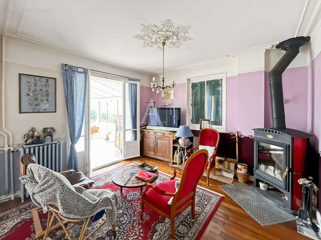 Maison à HARDRICOURT