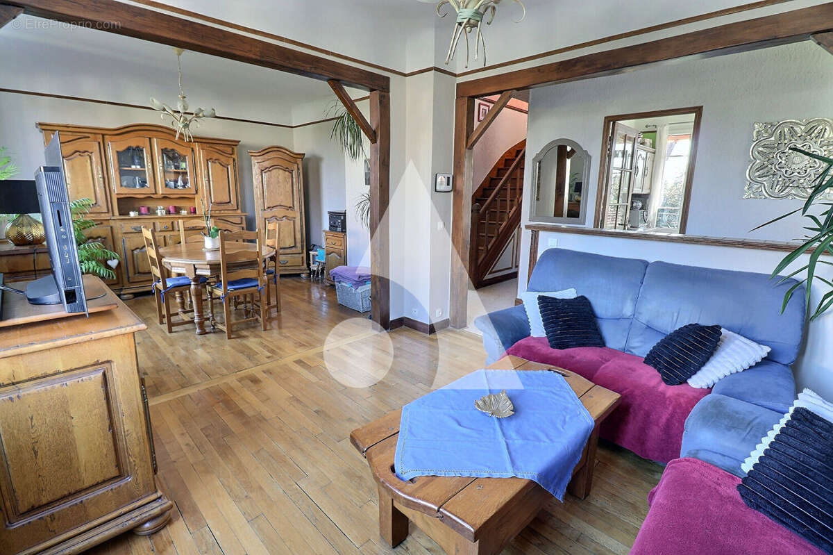 Maison à MERY-SUR-OISE