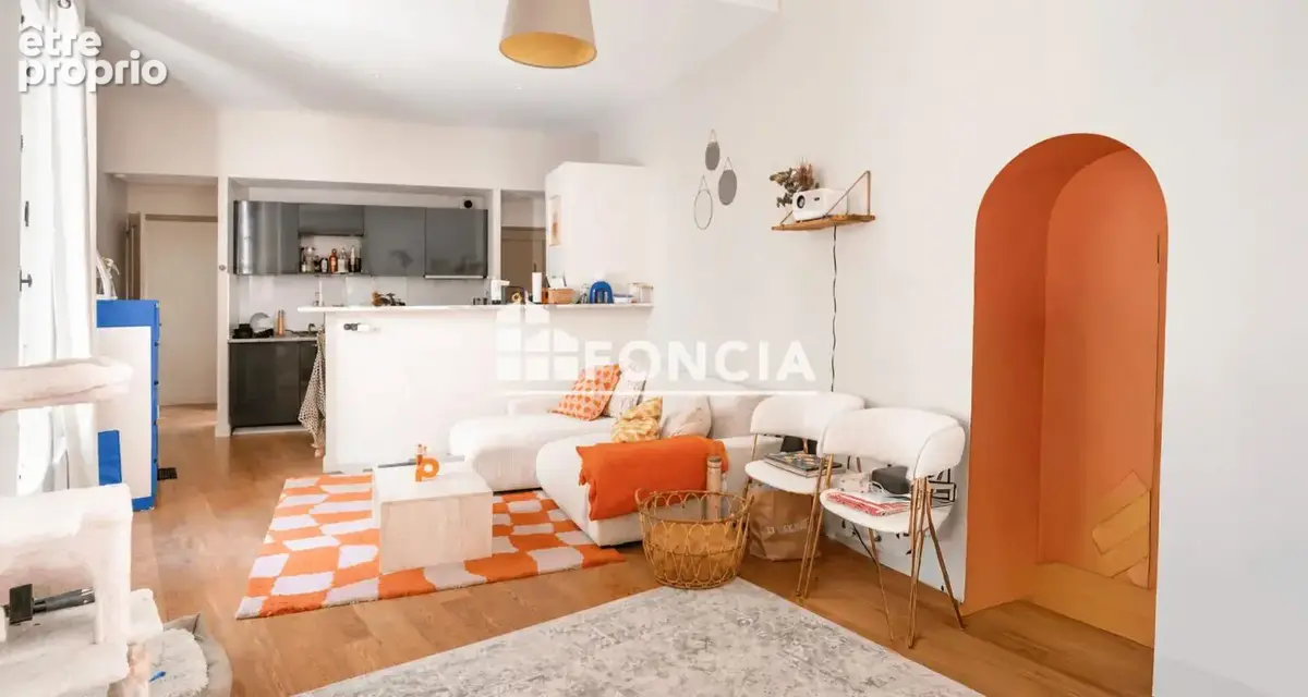 A vendre superbe t4 plein centre ville clef en main - libre d'occupation - photo 2