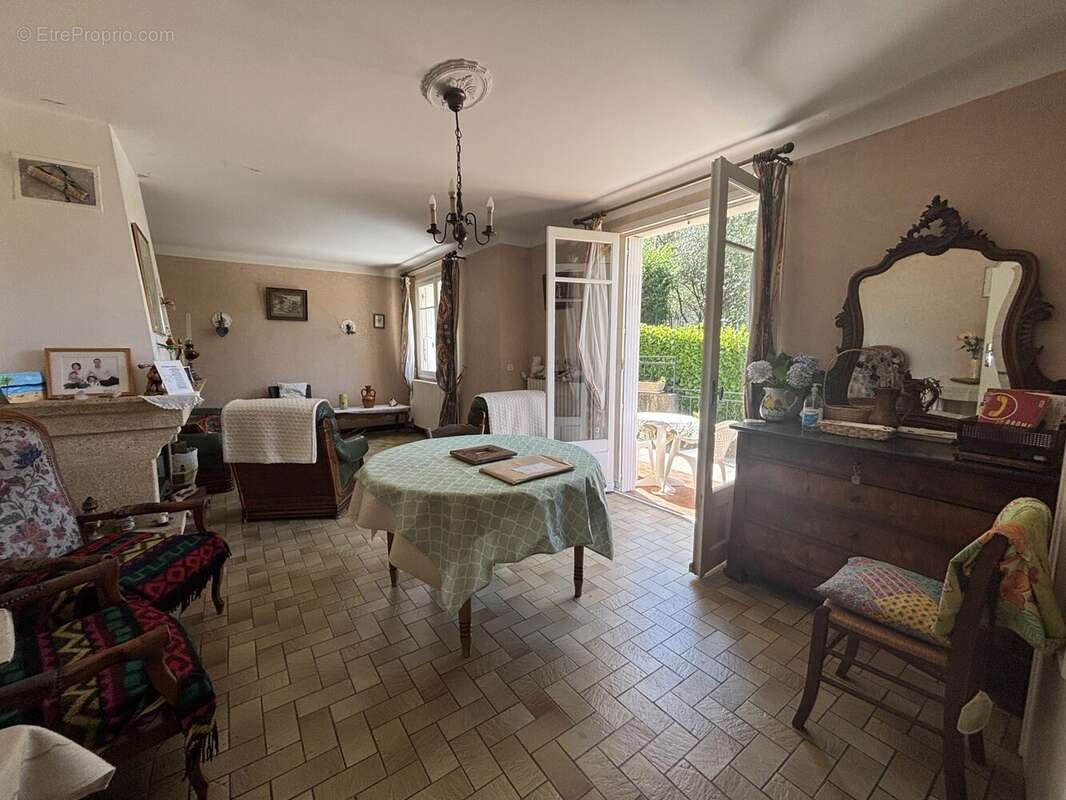 Maison 98 m² à Vals-Les-Bains  - photo 4