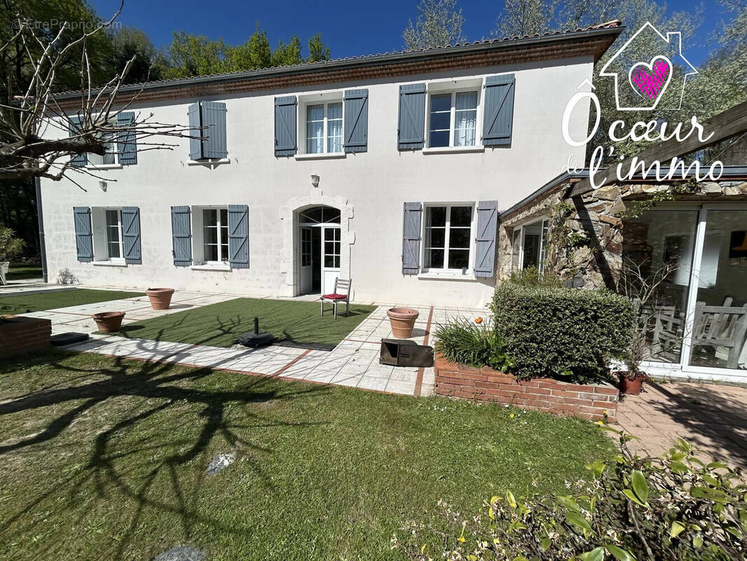 Maison à CHANTELOUP-LES-BOIS