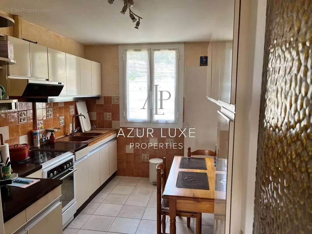 Appartement à BEAULIEU-SUR-MER