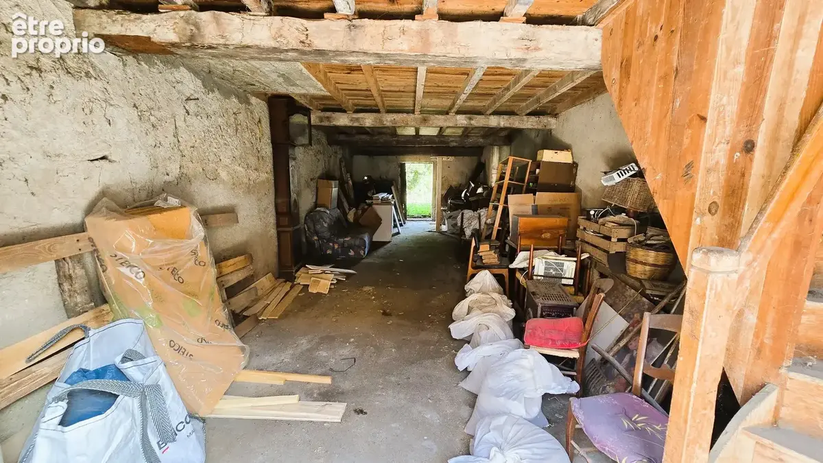 GARAGE 43 m² avec jardin - photo 3