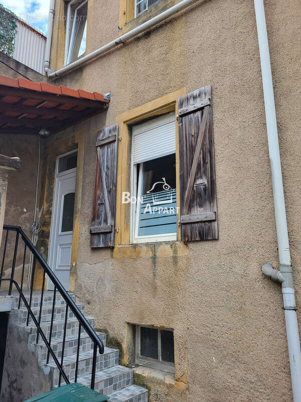 Appartement à AMNEVILLE
