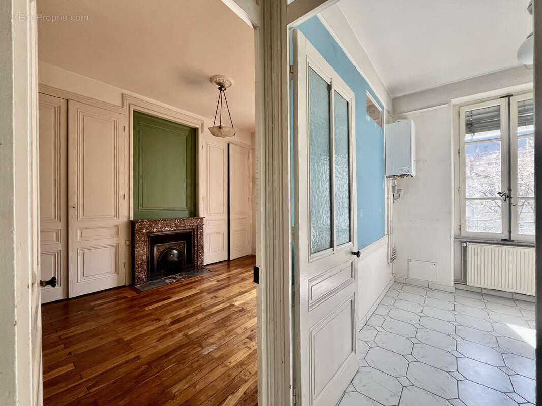Appartement à LYON-6E