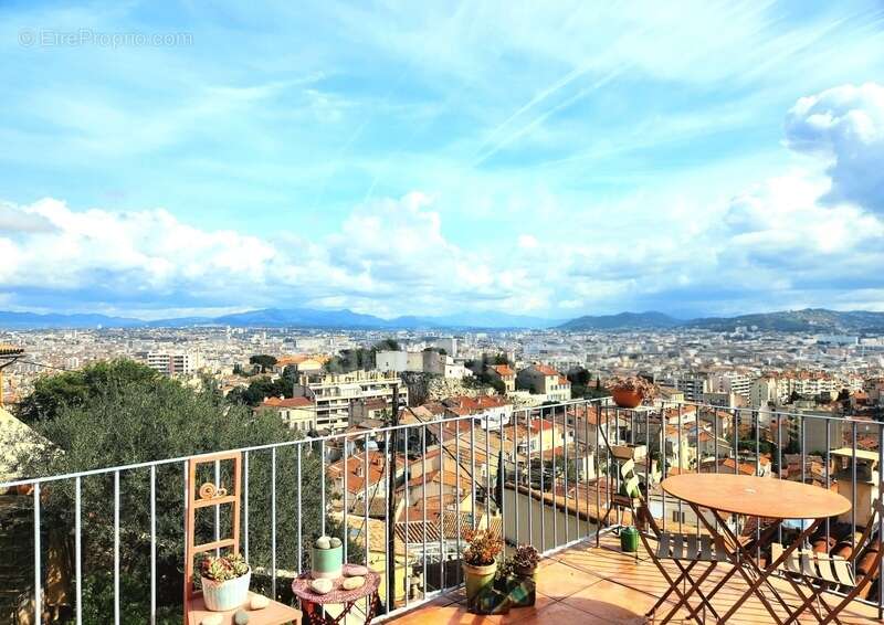 Maison à MARSEILLE-7E