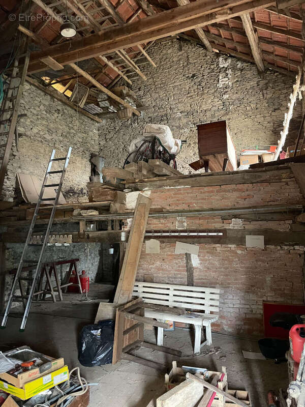Maison à SAINT-MARTIN-SAINTE-CATHERINE