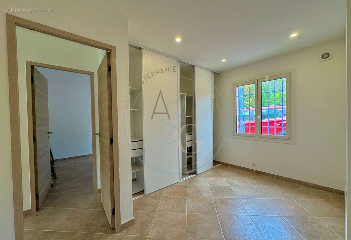 Maison à LA MOLE