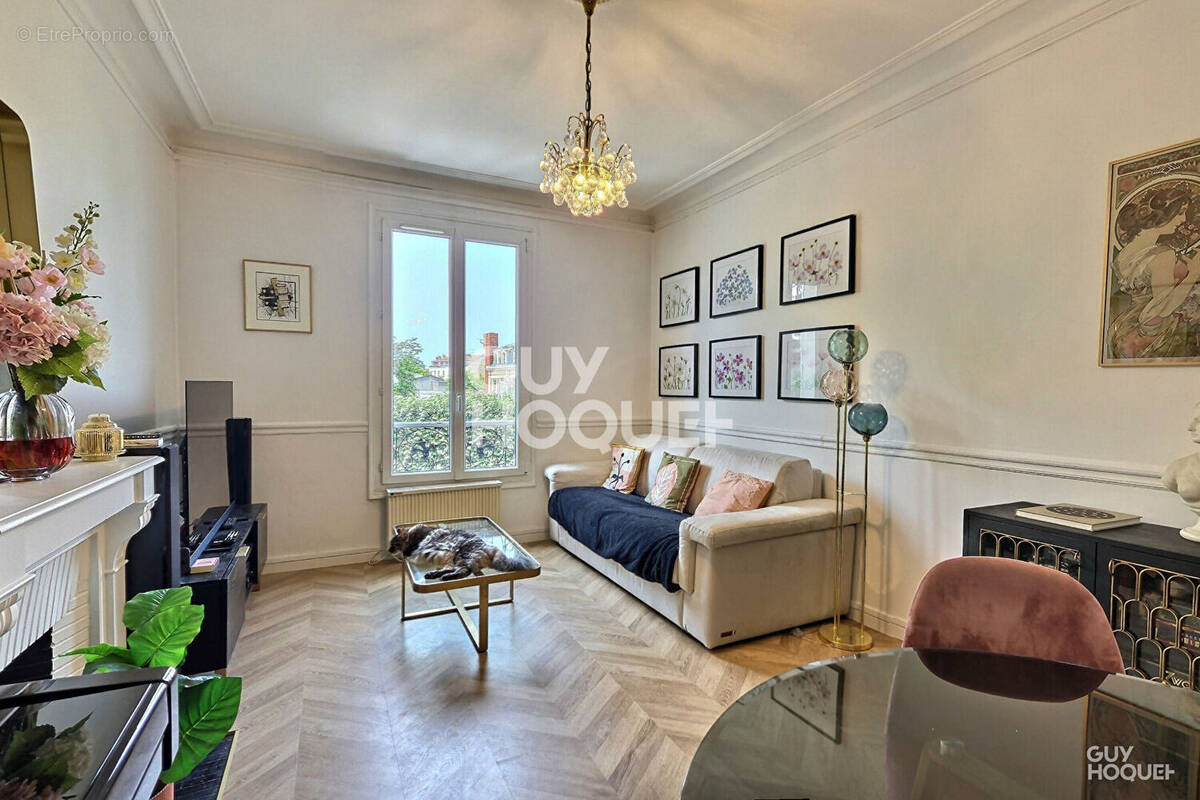 Appartement à MAISONS-ALFORT