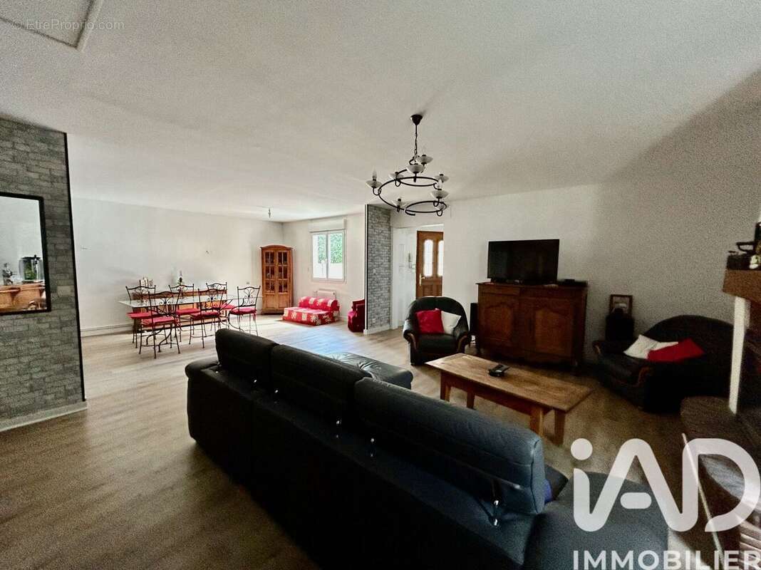 Photo 3 - Maison à ALLONNES