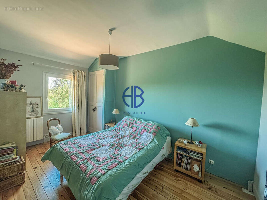 Maison à FAVERGES-DE-LA-TOUR