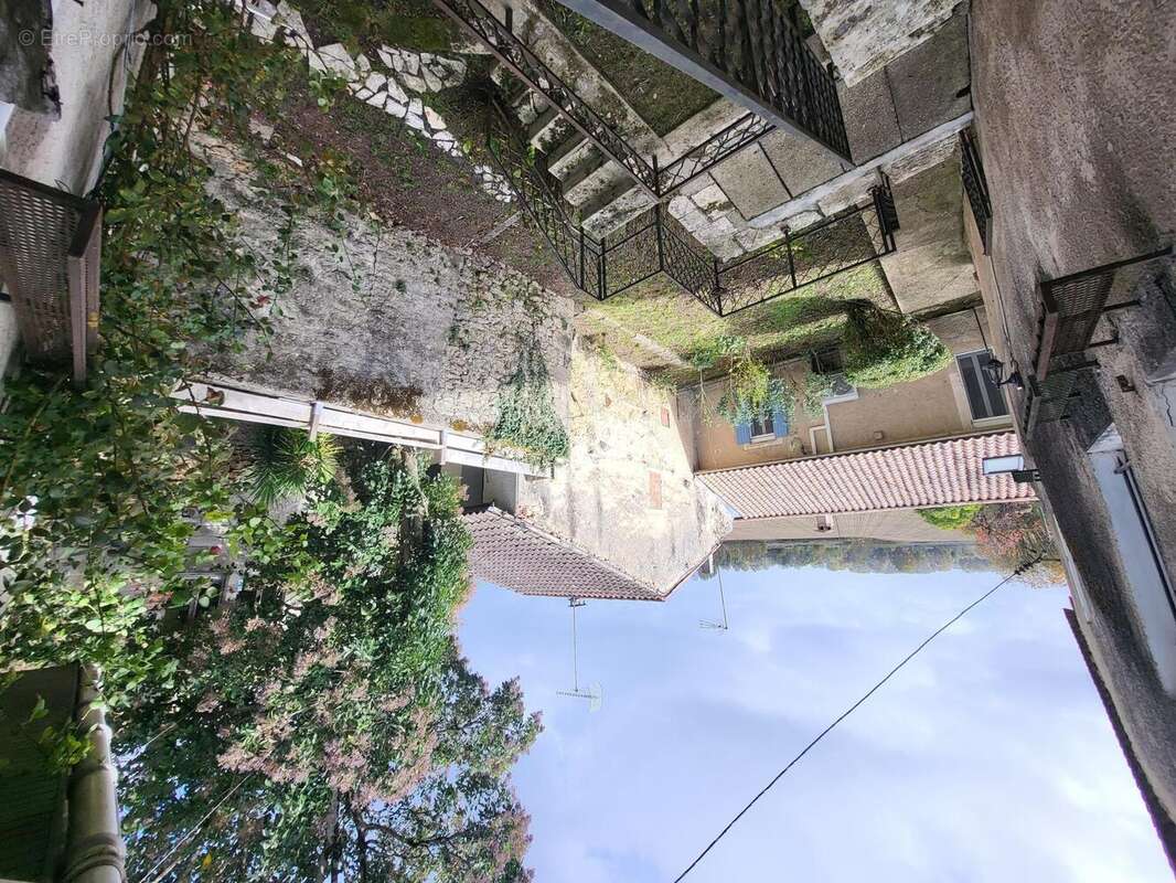 Maison 134 m² à Beguey  - photo 3
