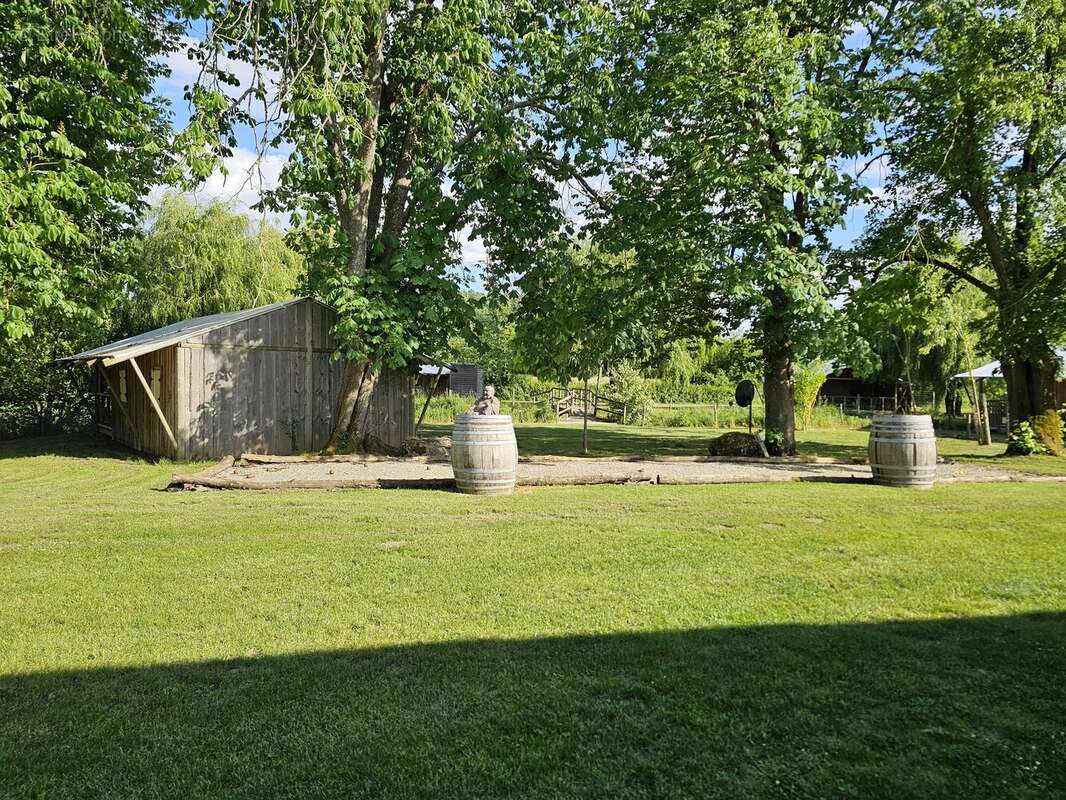 Complexe de glamping sur plus de 5 hectares avec étang - photo 23