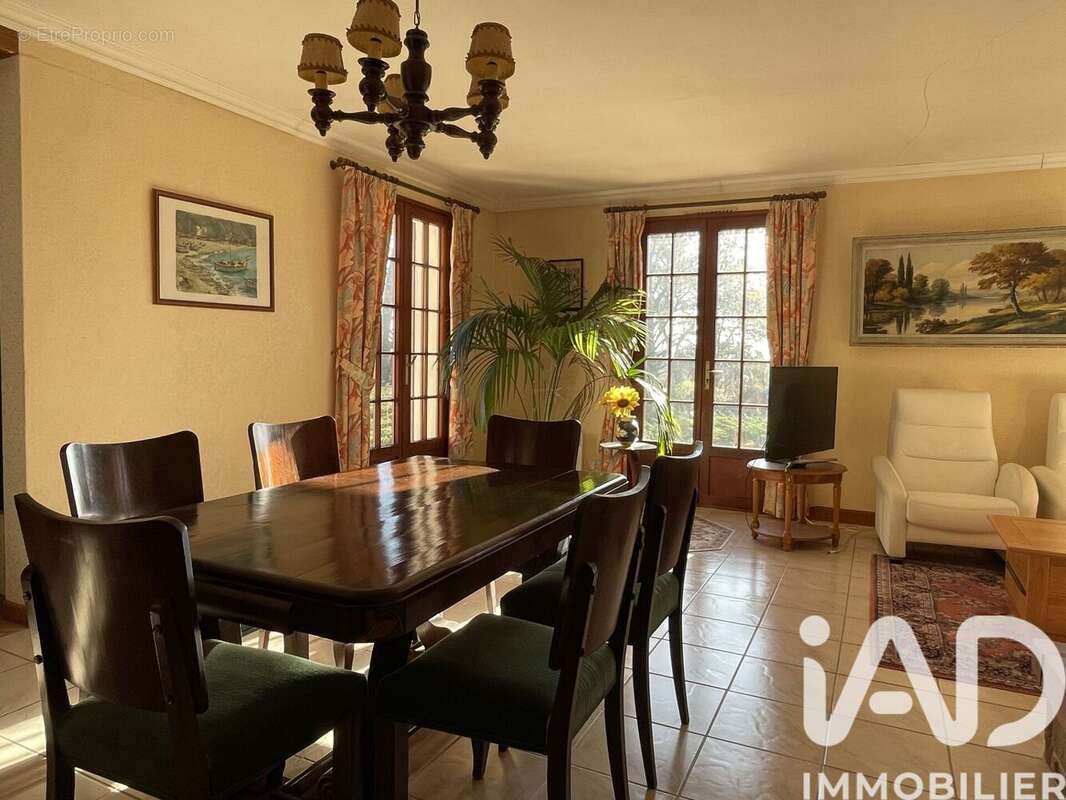 Photo 2 - Maison à DHUIZON