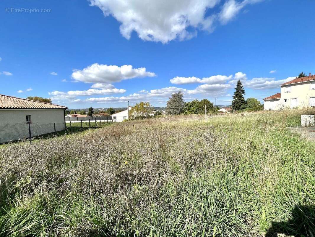 Terrain constructible - le sequestre - photo 2
