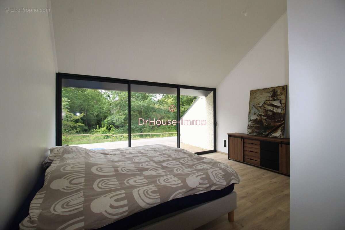 Maison 185 m² à Carignan-De-Bordeaux  - photo 41