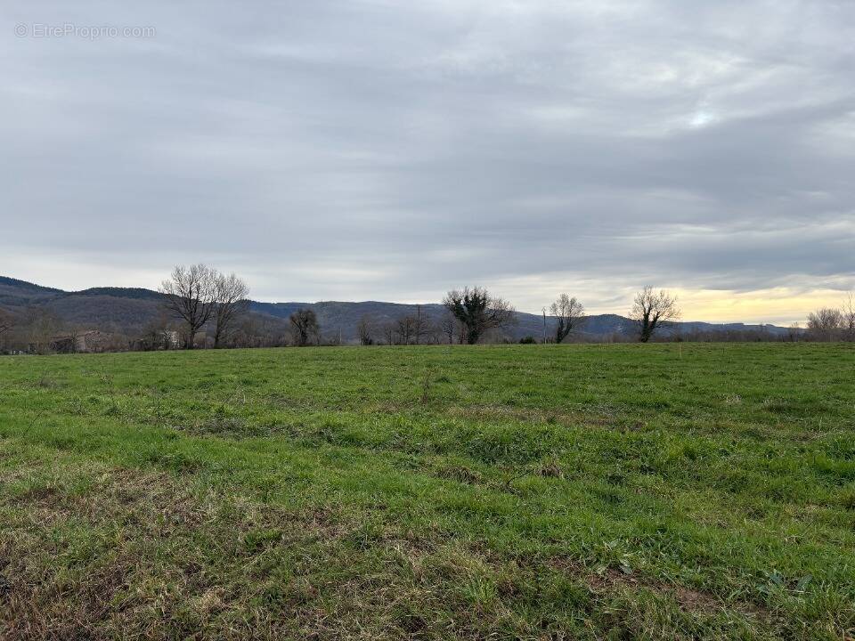 Terrain à VERDALLE