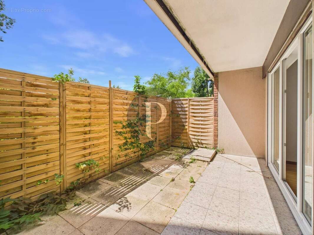 Appartement à VERRIERES-LE-BUISSON