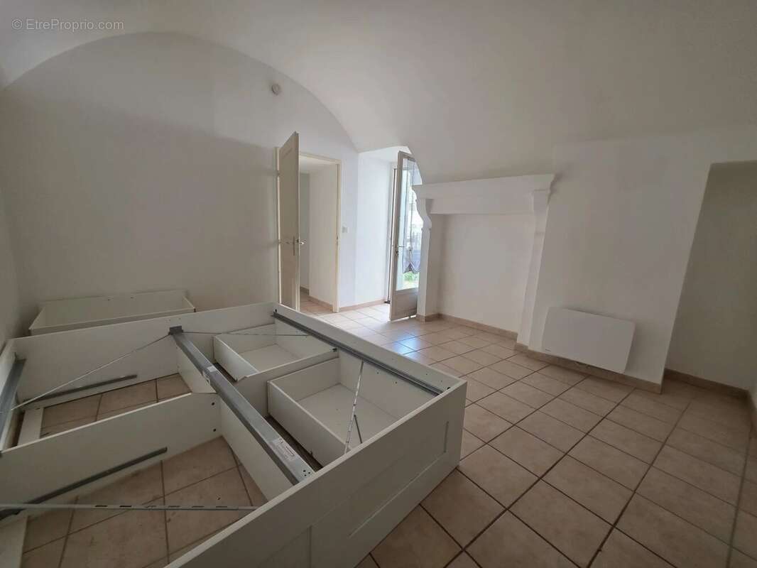 Meysse - appartement t2 rdc avec terrasse - photo 4
