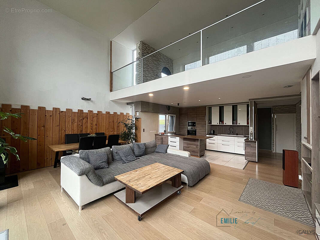 Maison à LOMMERANGE