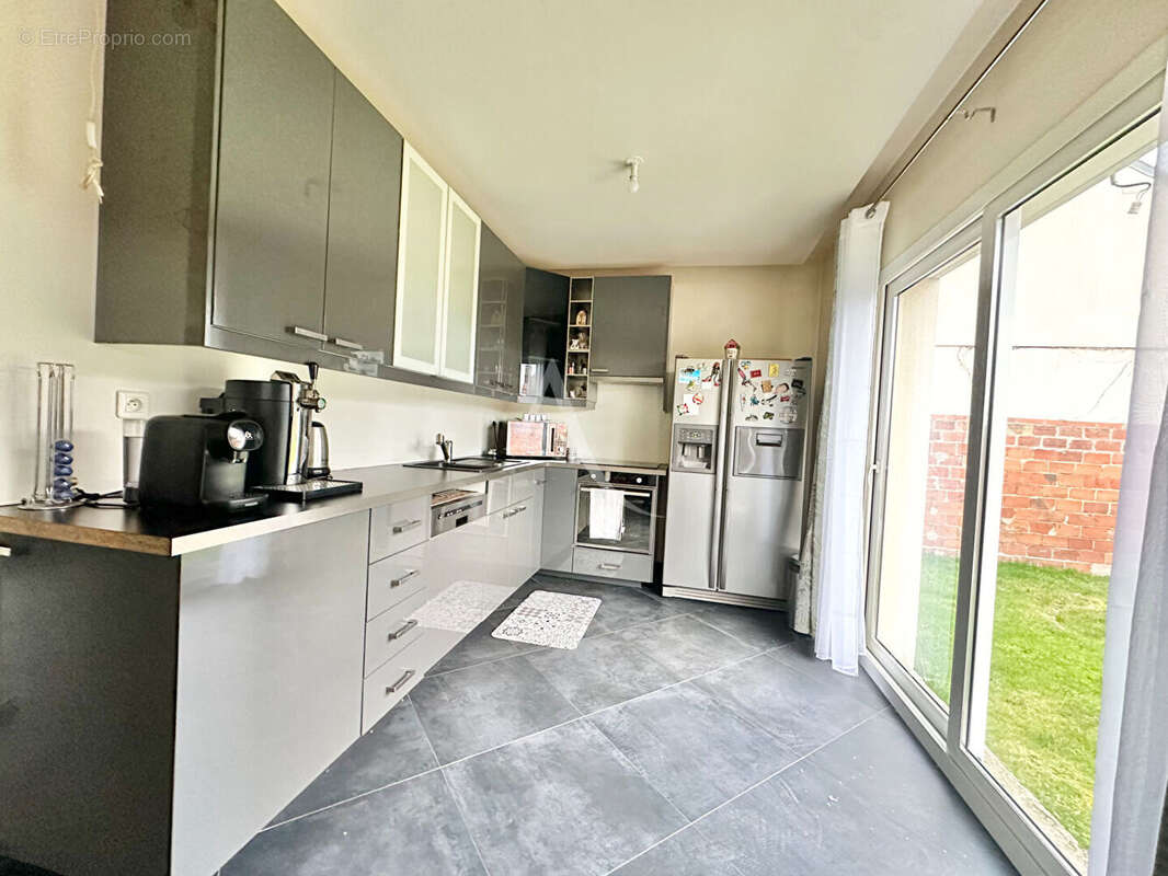 Maison à CHAMPS-SUR-MARNE