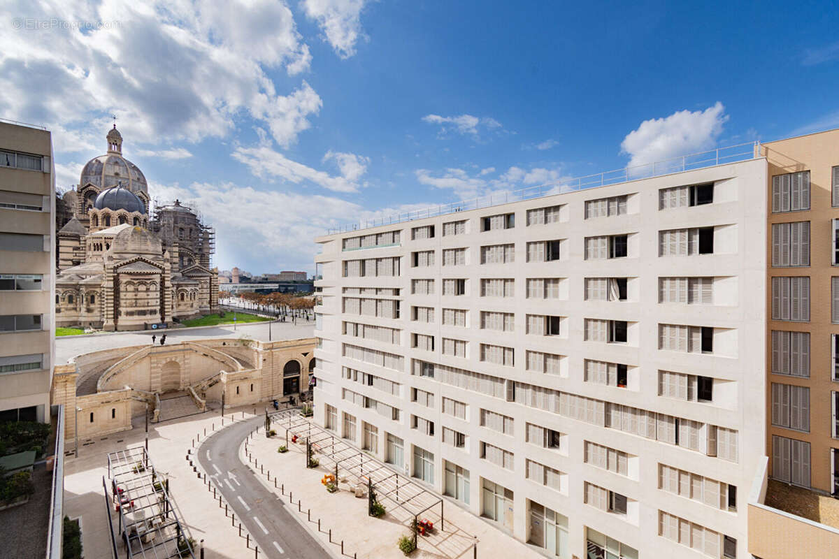 Appartement à MARSEILLE-2E