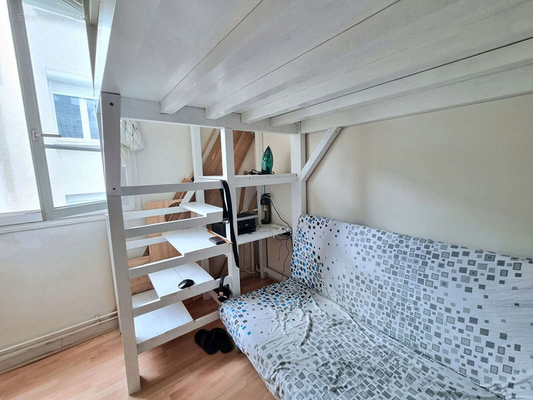 Appartement à PARIS-14E