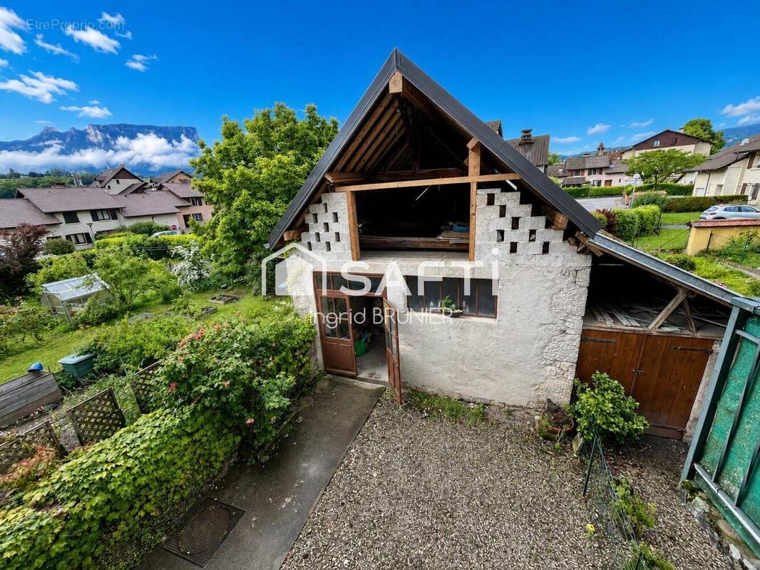 Photo 1 - Maison à YENNE