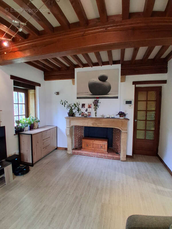 Maison à SAINT-DENIS-DE-CABANNE