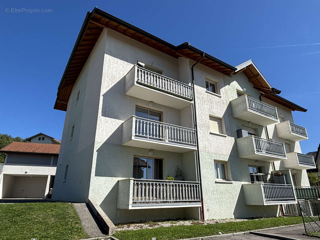 Appartement à GROISY