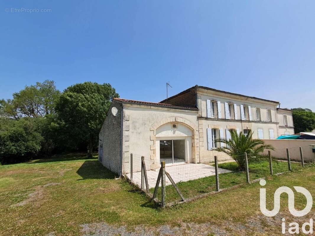 Maison 148 m² à Ternant  - photo 2