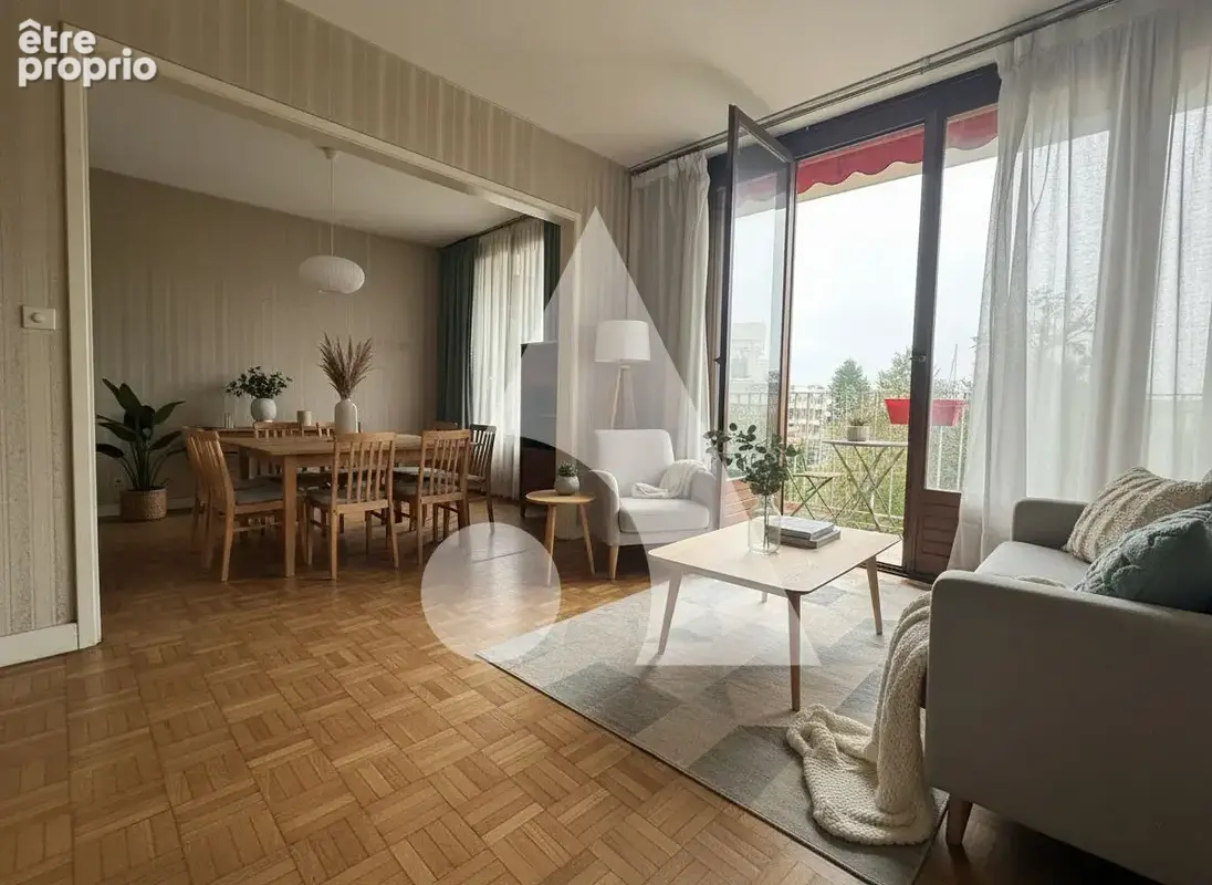 Exclusivité : Appartement de 4 pièces principales en limite d'Enghien - photo 2