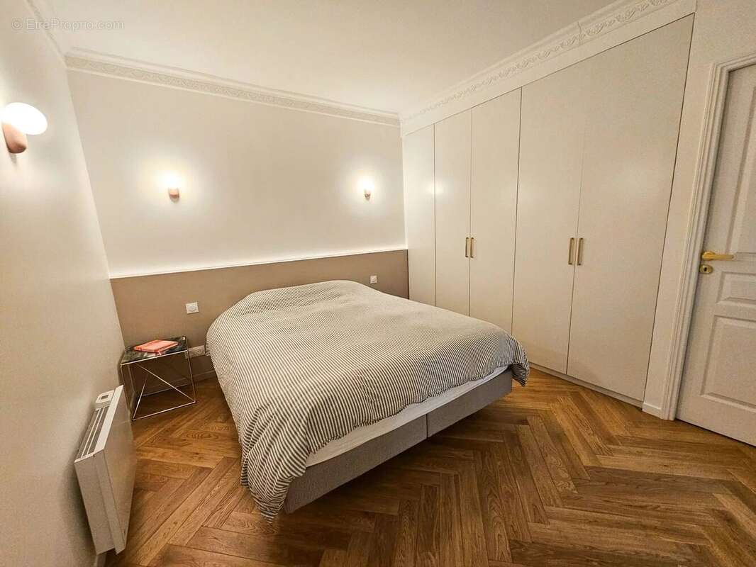 Appartement à PARIS-10E
