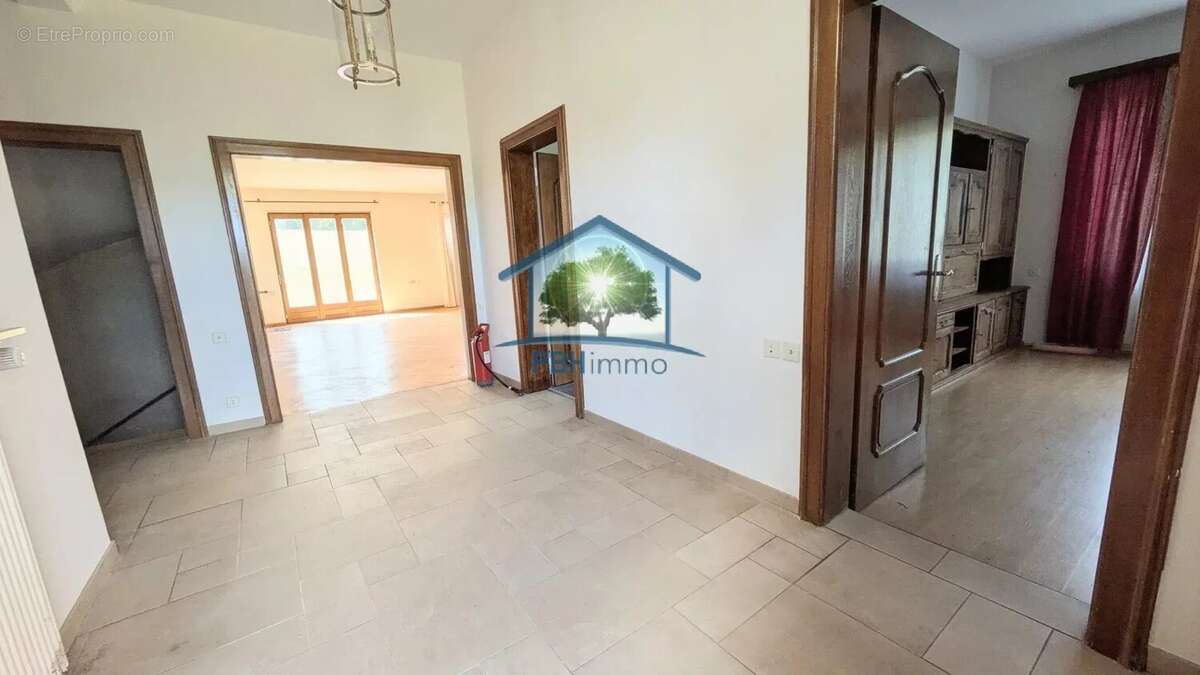 INGWILLER (67) - Maison 334m² avec Cave, Cour et Jardin sur 95 ares - photo 6