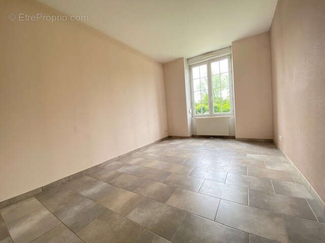Appartement à HERICOURT