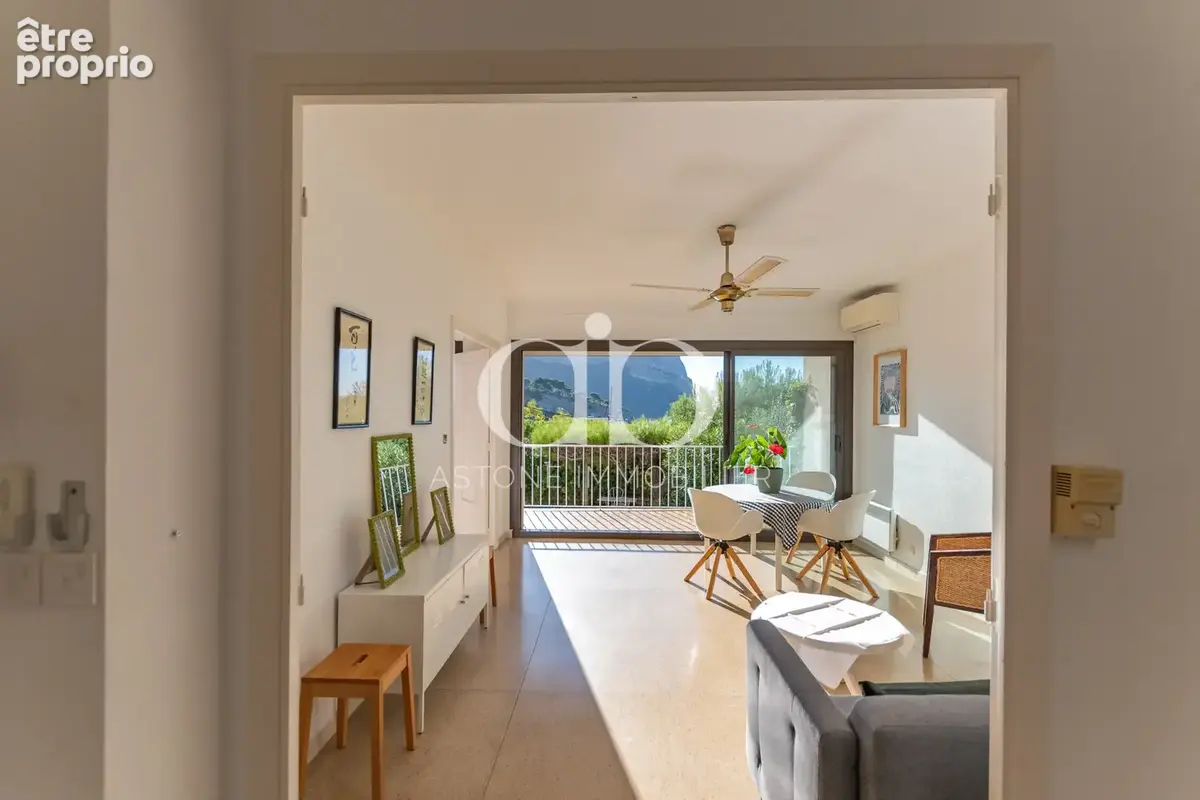 Cassis / appartement avec terrasse et jardin a proximite immediate du port - photo 9