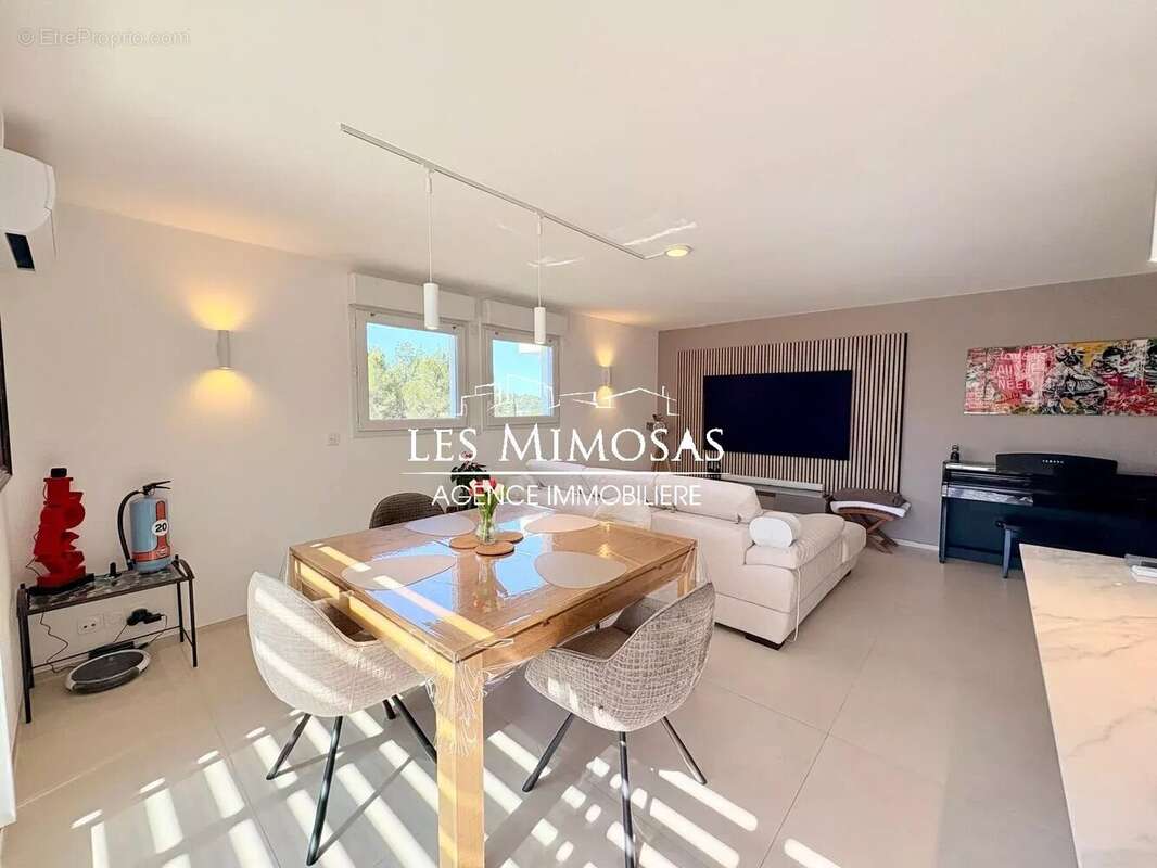 Appartement à FREJUS