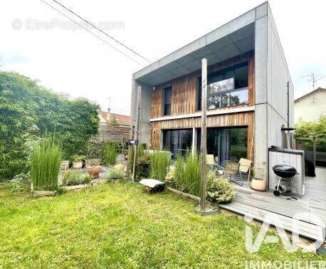 Photo 1 - Maison à MONTIGNY-LES-CORMEILLES