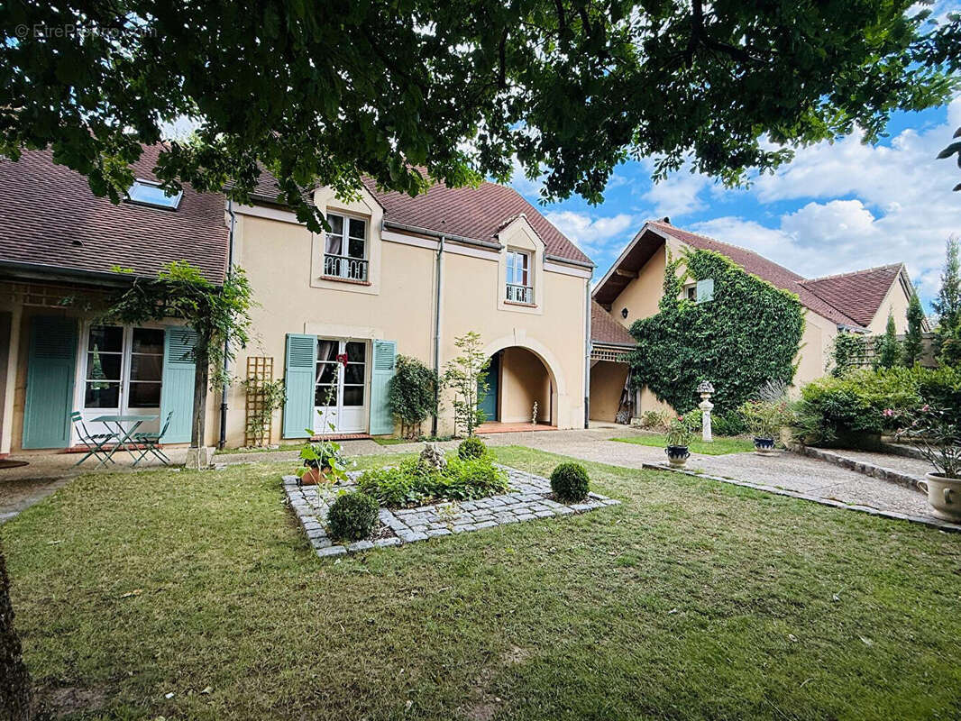 Maison à HERBEVILLE