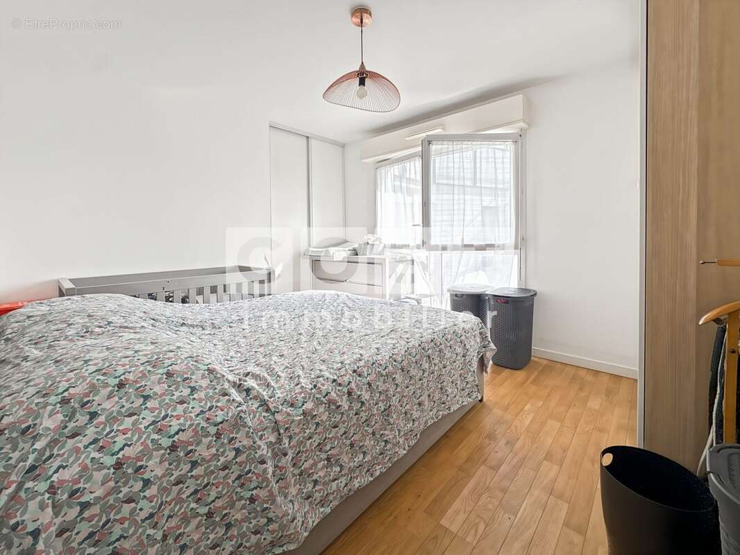 Appartement 69 m² à Asnieres-Sur-Seine  - photo 2