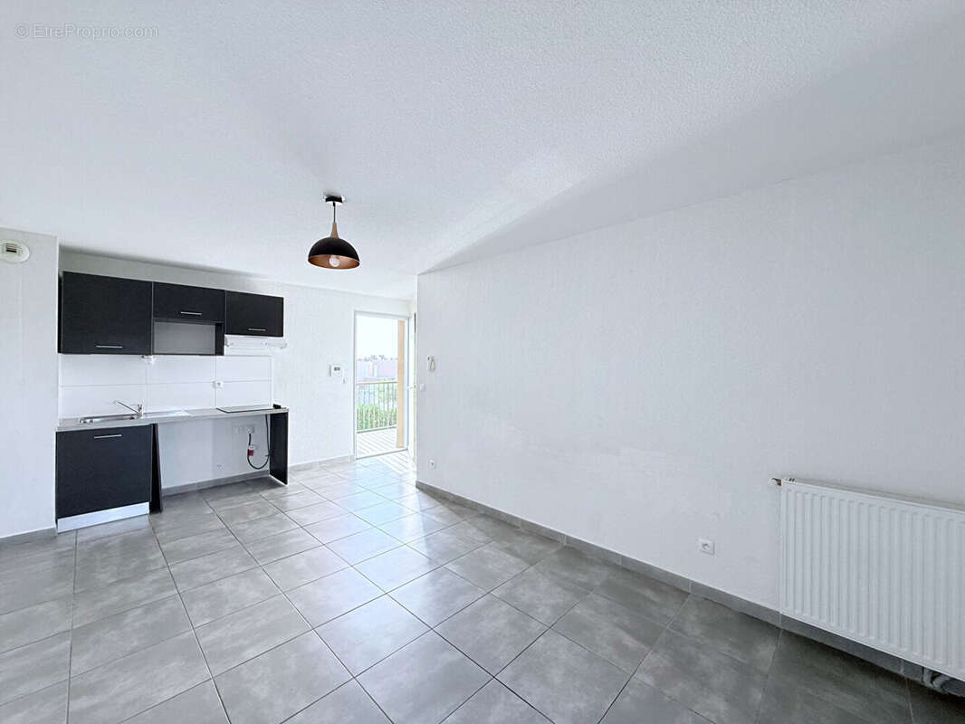 Appartement à SAUVIAN