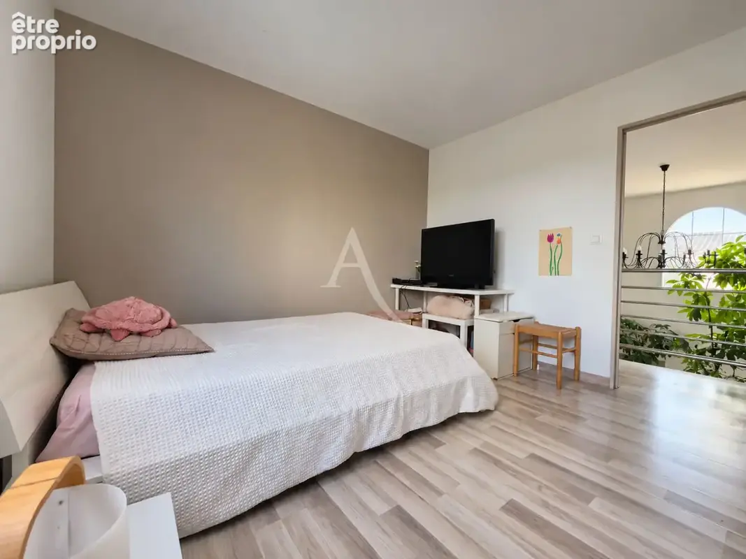 Narbonne - maison 143 m², 4 chambres, piscine et garage. - photo 10