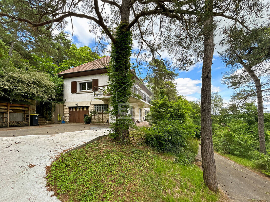 Maison à VILLECONIN