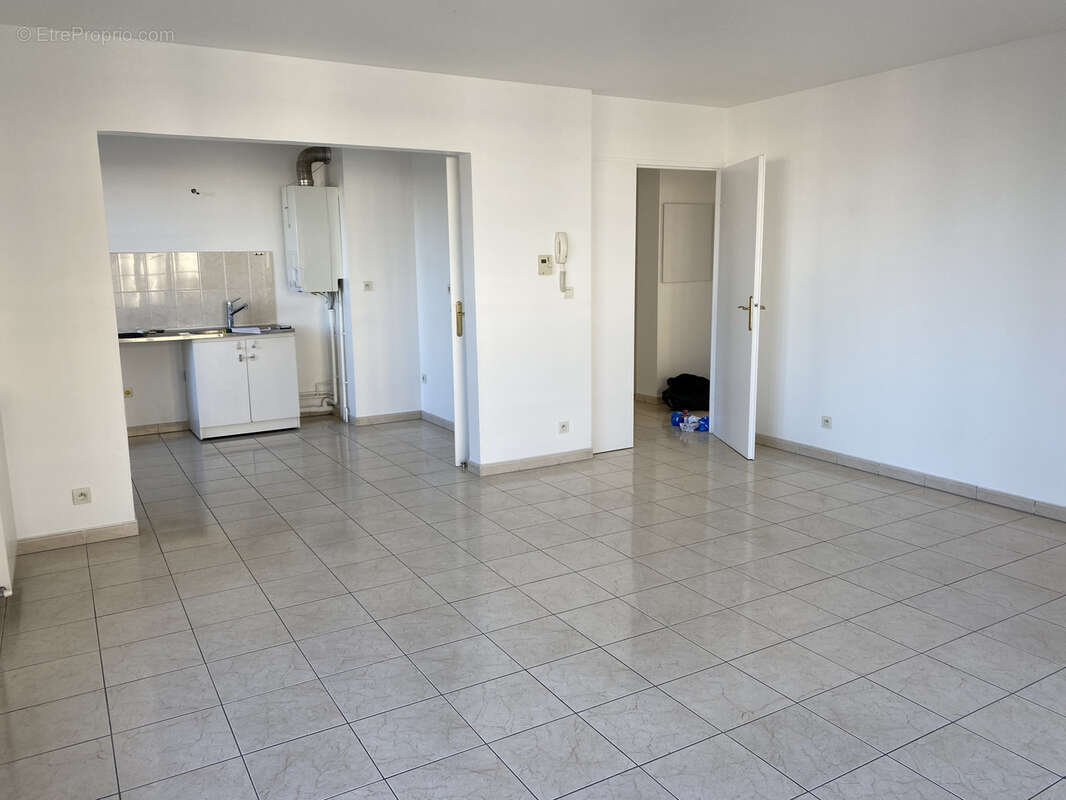 Appartement à SERRIS