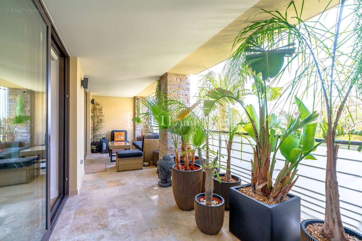 Appartement à LES ISSAMBRES