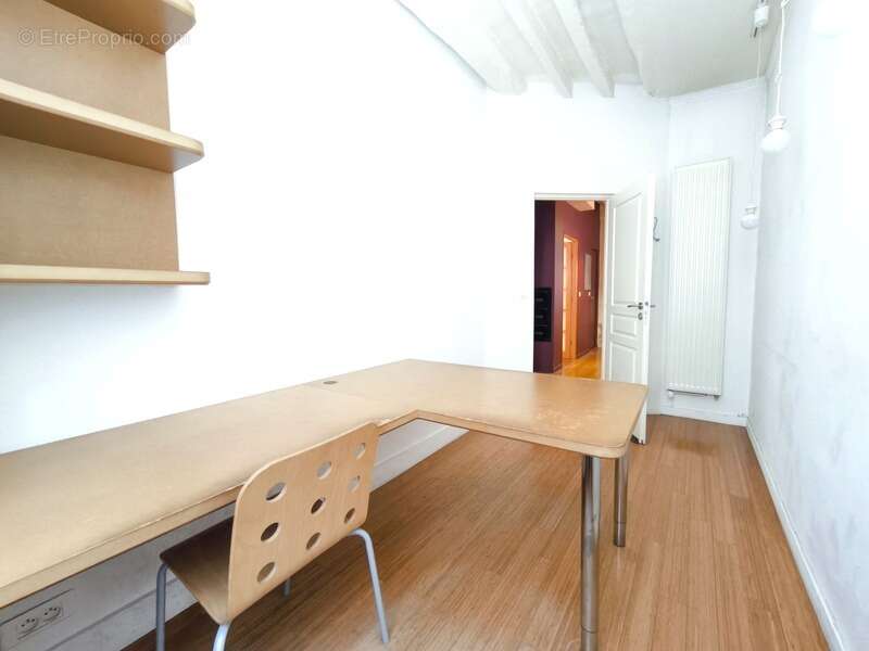 Appartement à PARIS-9E