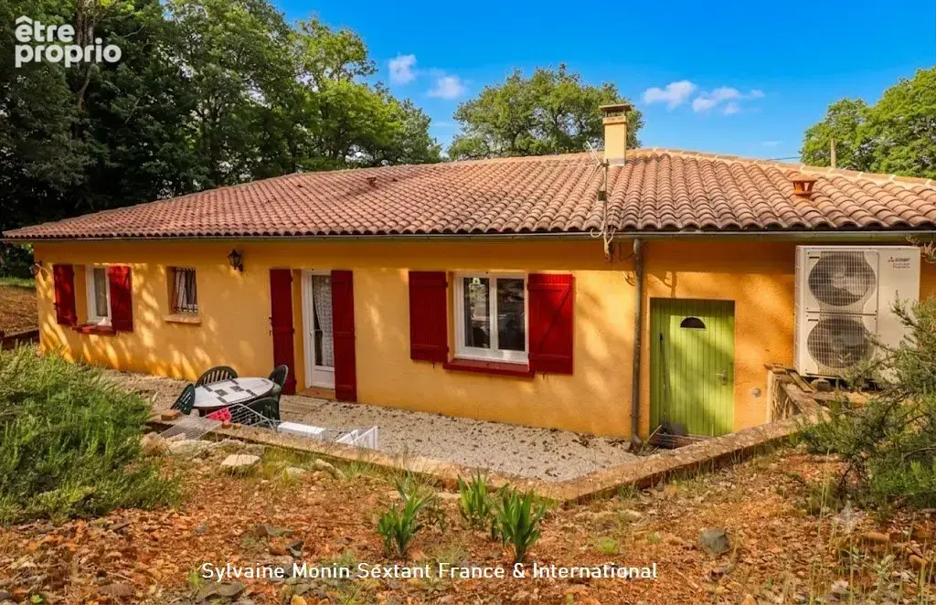 Maison rénovée de plain-pied avec jardin au calme - photo 5