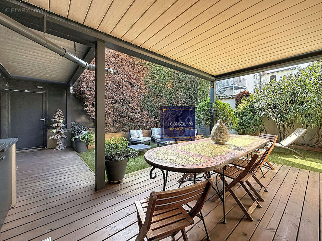 Appartement à OULLINS